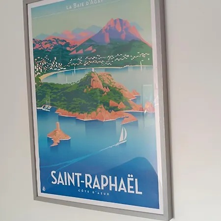 בית נופש Renove Avec Terrasse St Raphael *