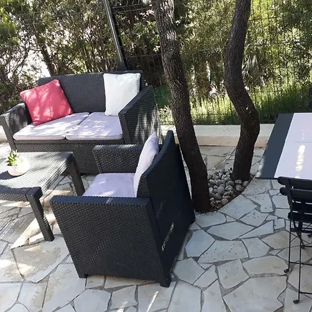 Rénové Avec Terrasse St Raphael * Saint-Raphaël